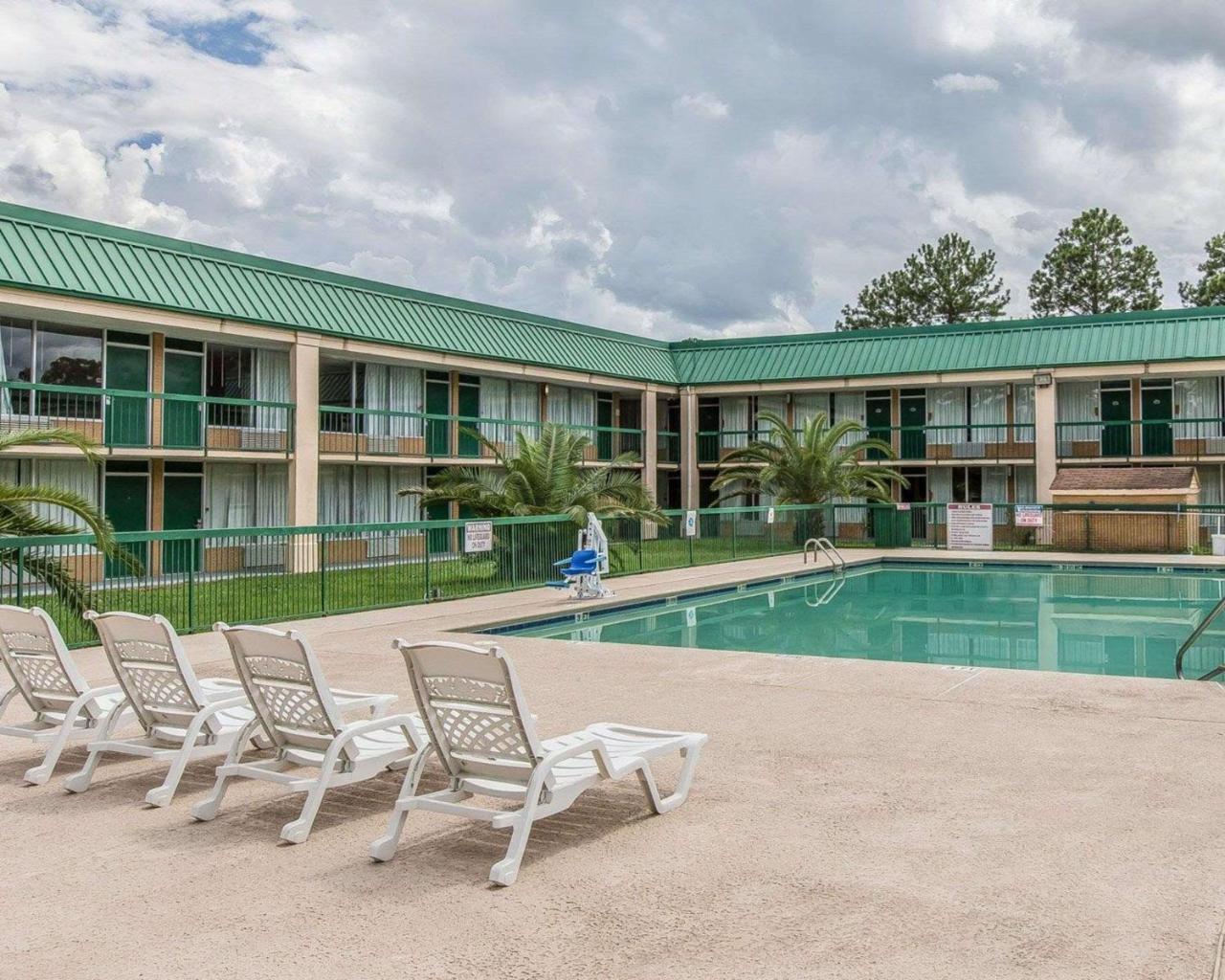 Econo Lodge Douglas Dış mekan fotoğraf